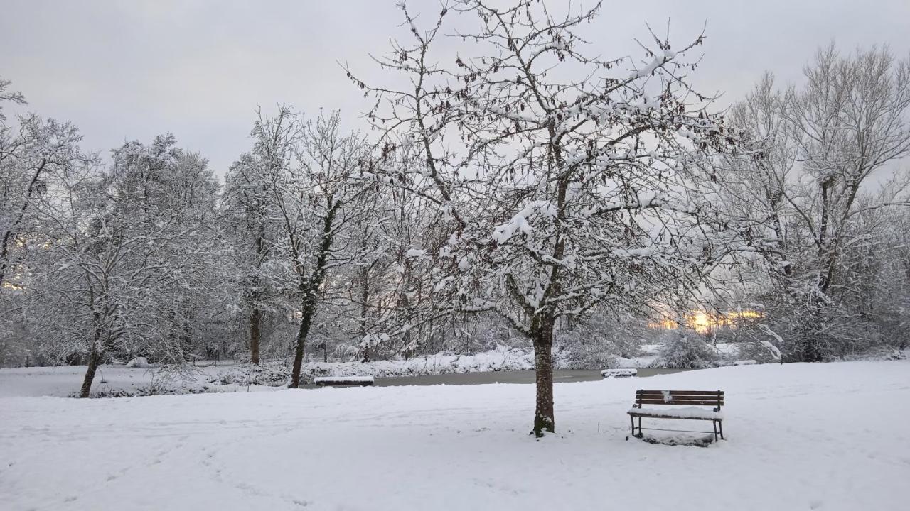 Les Jardins Des 3 Provinces- Gite Montcharvot Exterior foto